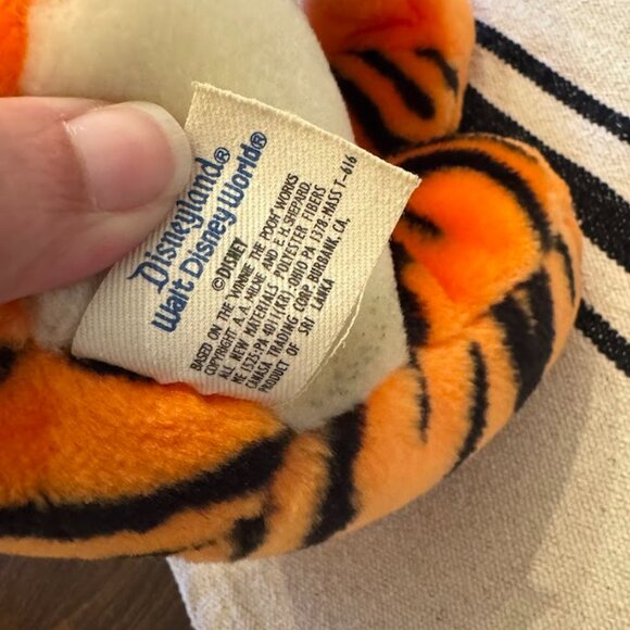 Vintage Tigger Plush Stuffed Animal Walt Disney World Disneyland Winnie Pooh - Picture 6 of 6